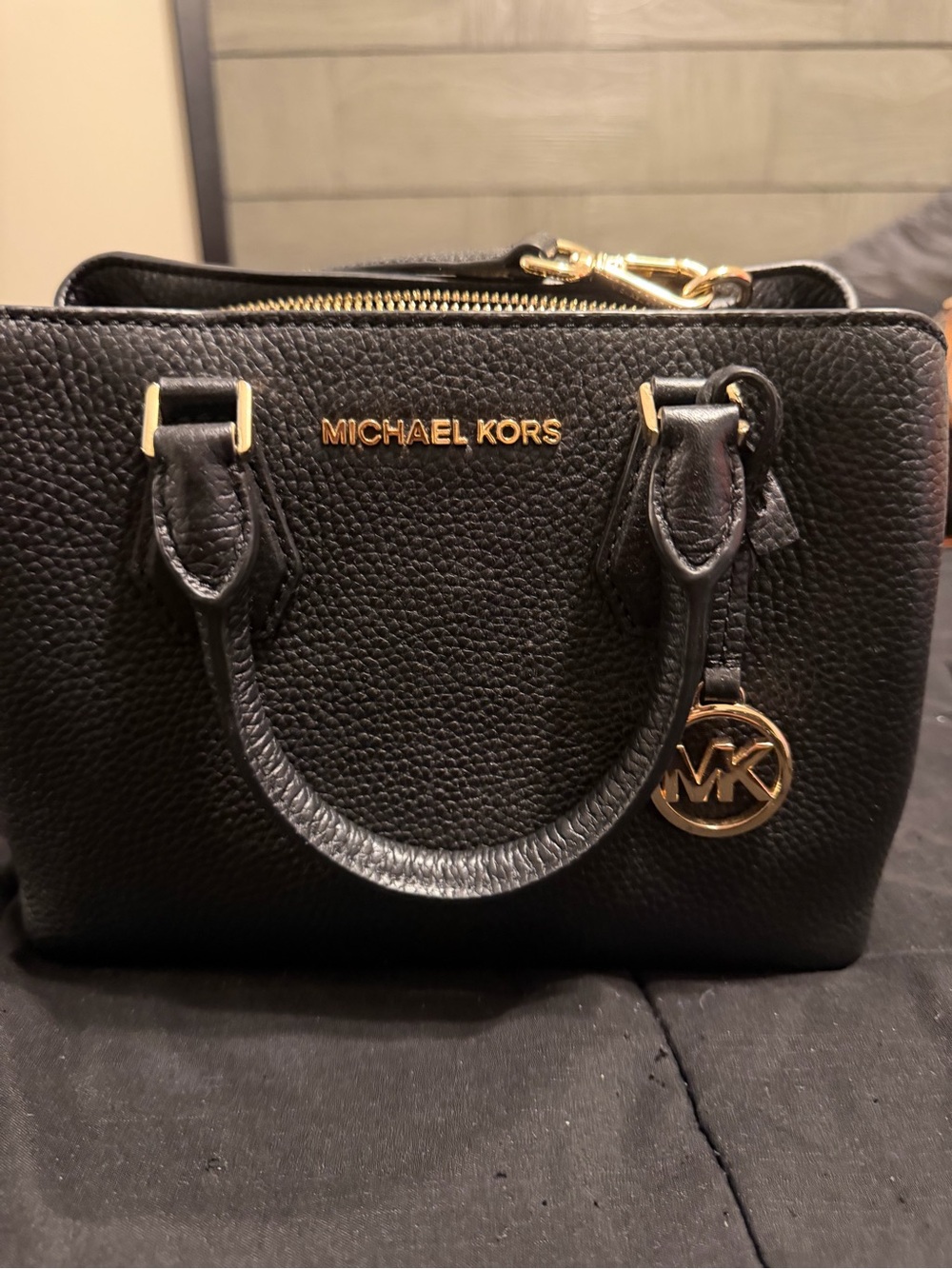 Black Micheal Kors Bag - Picture 1 of 12